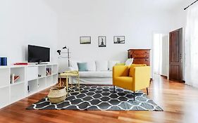 Pagano&Cenacolo Bright Apartment