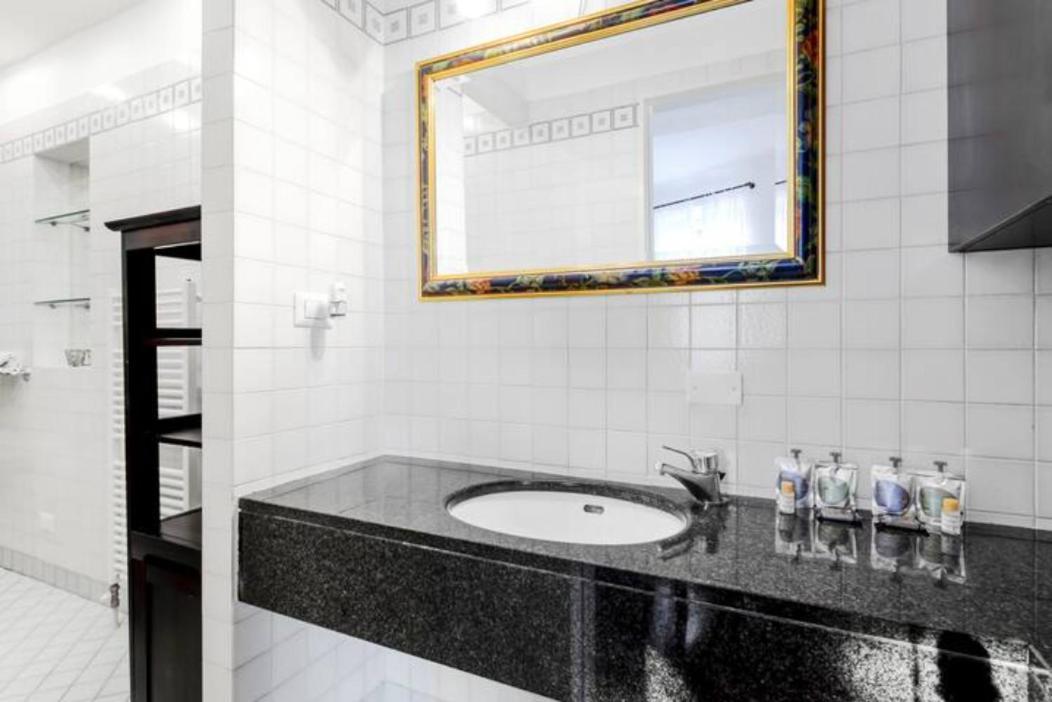Pagano&Cenacolo Bright Apartment Milano Esterno foto